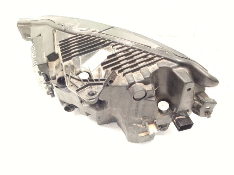 Recambio de faro derecho para volvo xc60 ii (246) b4 mild-hybrid referencia OEM IAM 32337377  