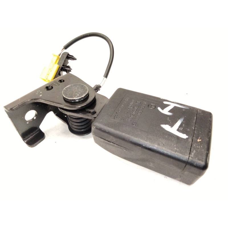 Recambio de enganche cinturon trasero izquierdo para mercedes-benz clase a (w176) a 180 cdi / d (176.012) referencia OEM IAM A17