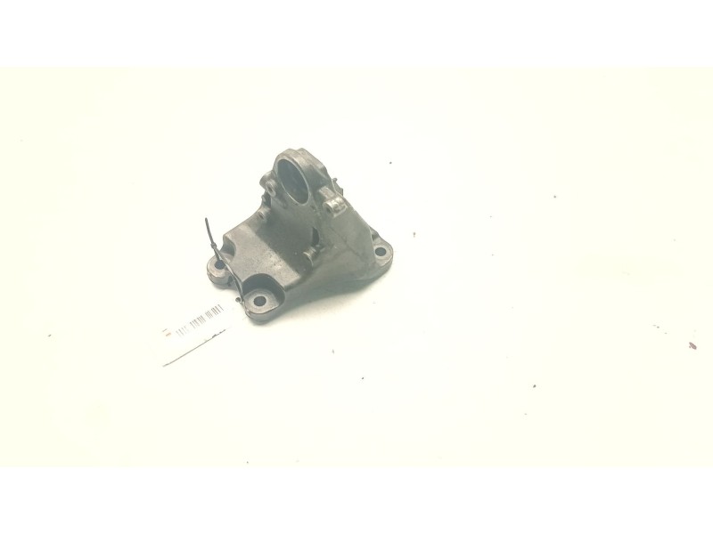 Recambio de soporte motor derecho superior para bmw 1 (f20) 120 d referencia OEM IAM 2211685941605  
