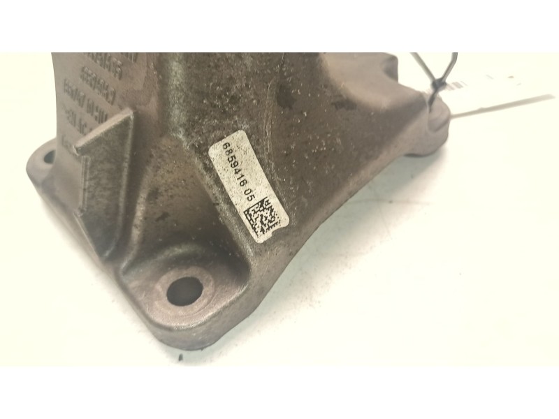 Recambio de soporte motor derecho superior para bmw 1 (f20) 120 d referencia OEM IAM 2211685941605  