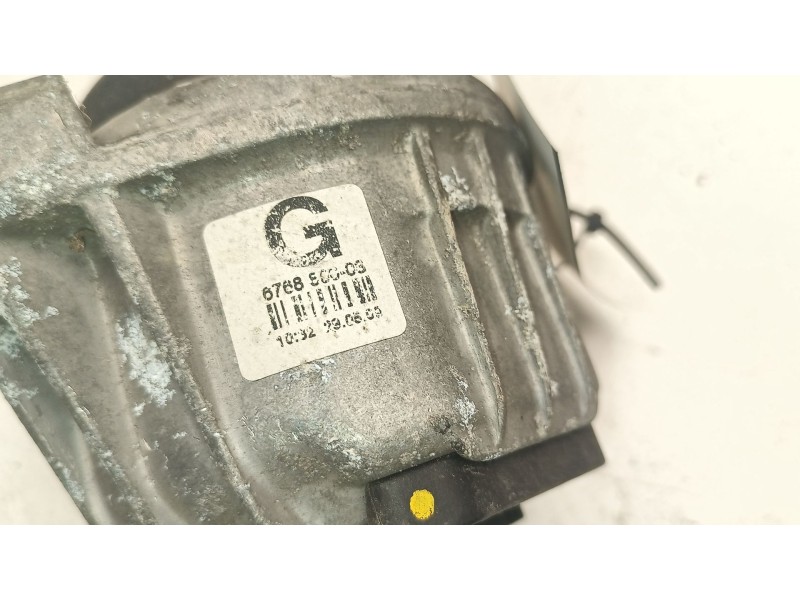 Recambio de soporte motor derecho inferior para bmw 3 (e90) 330 d referencia OEM IAM 6768600-03  