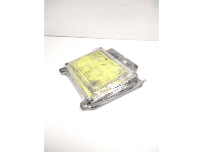 Recambio de centralita motor uce para mercedes-benz clase a (w169) 1.5 cat referencia OEM IAM A2669000900 A0034466040 5WK9084803