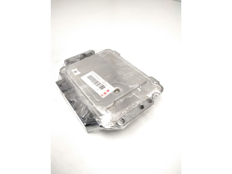 Recambio de centralita motor uce para citroën c4 berlina collection referencia OEM IAM 9661773380 0281011863 EDC16C34