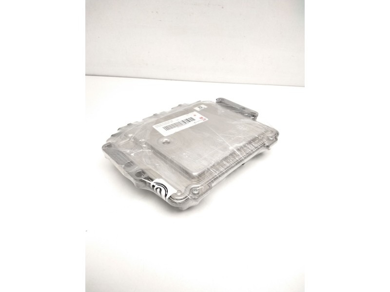 Recambio de centralita motor uce para citroën c4 coupe vtr referencia OEM IAM 0281011863 9661773380 EDC16C34