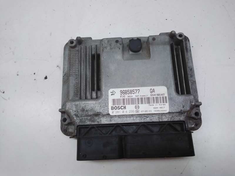Recambio de centralita motor uce para opel antara cosmo 4x4 referencia OEM IAM 96858577GA 0281014296 1039S16562