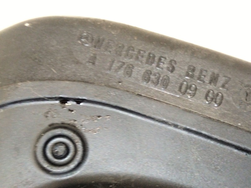 Recambio de tapa exterior combustible para mercedes-benz clase a (w176) a 180 cdi / d (176.012) referencia OEM IAM A1766300900  