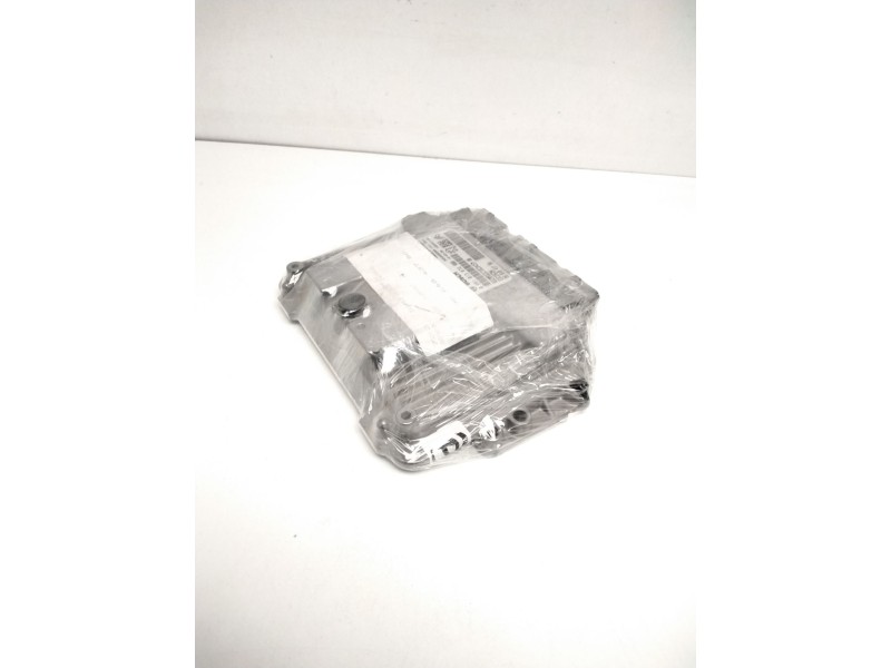 Recambio de centralita motor uce para peugeot 308 confort referencia OEM IAM 0281013872 9664843780 EDC16C34