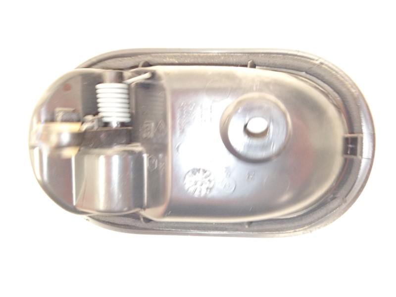 Recambio de maneta interior delantera derecha para dacia duster (hs_) 1.2 tce 125 referencia OEM IAM 8200733847  