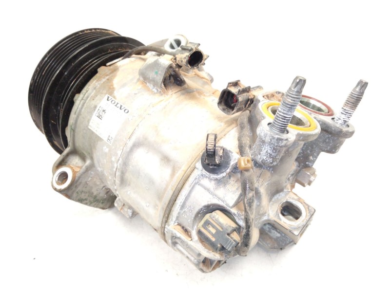 Recambio de compresor aire acondicionado para volvo xc60 ii (246) b4 mild-hybrid referencia OEM IAM P31497908  