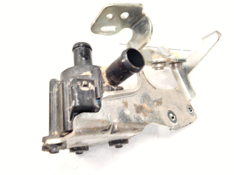Recambio de motor electrico de agua para volvo xc60 ii (246) b4 mild-hybrid referencia OEM IAM 31657307  