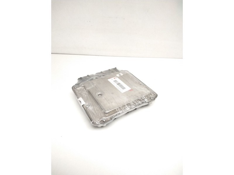 Recambio de centralita motor uce para opel insignia berlina edition referencia OEM IAM 55577619AASY 0281017453 55575349