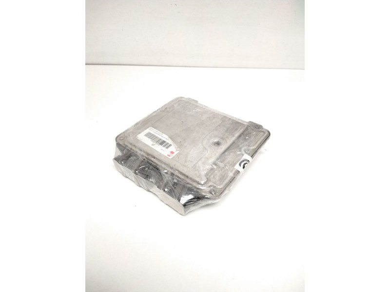 Recambio de centralita motor uce para toyota yaris (ksp9/scp9/nlp9) básico referencia OEM IAM 896610D450 0281012322 1039S15560