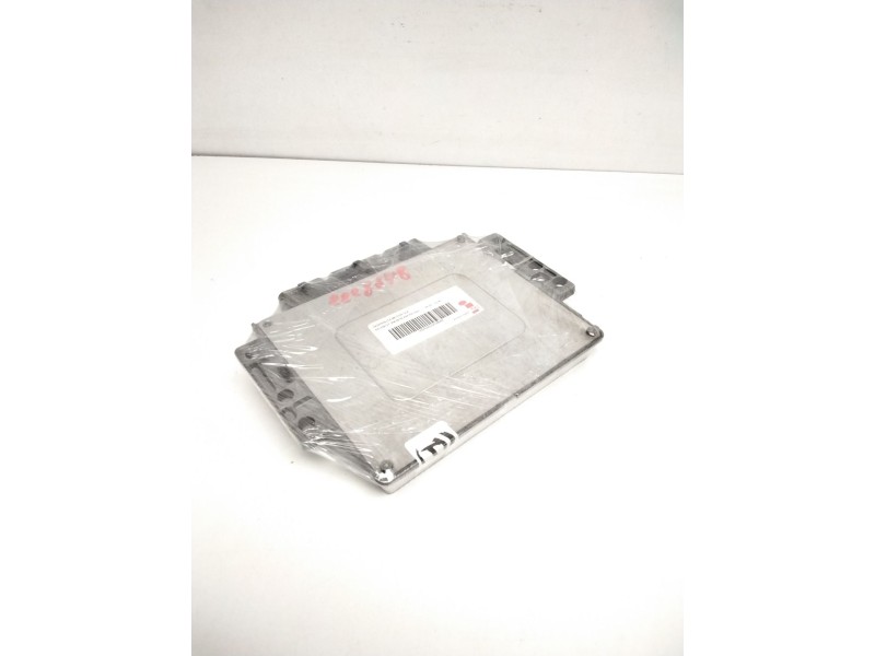 Recambio de centralita motor uce para peugeot 206 berlina xs clim referencia OEM IAM 216465845 9645211580 964462568000