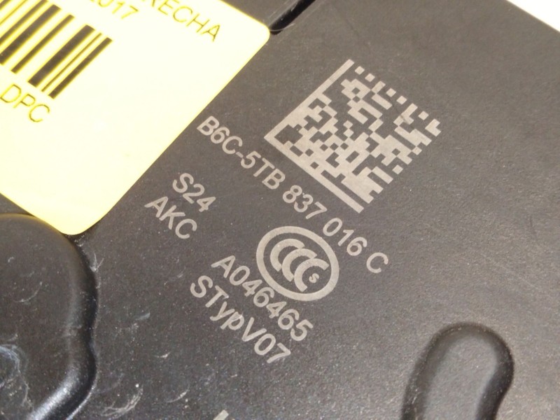 Recambio de cerradura puerta delantera derecha para skoda karoq (nu7, nd7) 1.5 tsi referencia OEM IAM 5TB837016C  