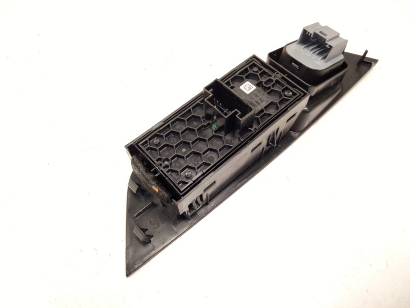 Recambio de mando elevalunas delantero izquierdo para skoda karoq (nu7, nd7) 1.5 tsi referencia OEM IAM 5G0959857D  