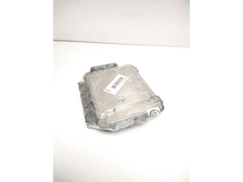 Recambio de centralita motor uce para renault megane ii berlina 5p dynamique referencia OEM IAM 0281011276 8200305678 8200304606
