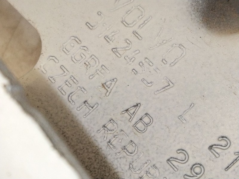 Recambio de bisagra capot delantero izquierdo para volvo xc60 ii (246) b4 mild-hybrid referencia OEM IAM 31424537  