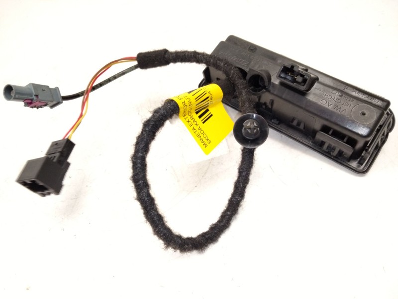 Recambio de maneta exterior porton para skoda karoq (nu7, nd7) 1.5 tsi referencia OEM IAM 57A827566  