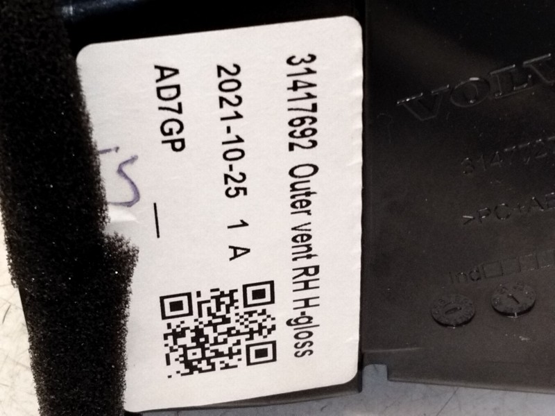 Recambio de aireador derecho para volvo xc60 ii (246) b4 mild-hybrid referencia OEM IAM 31417692  