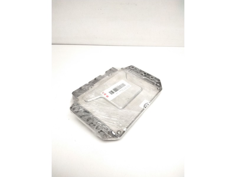 Recambio de centralita motor uce para renault scenic ii authentique referencia OEM IAM 8200509516 8200509552 215854212A