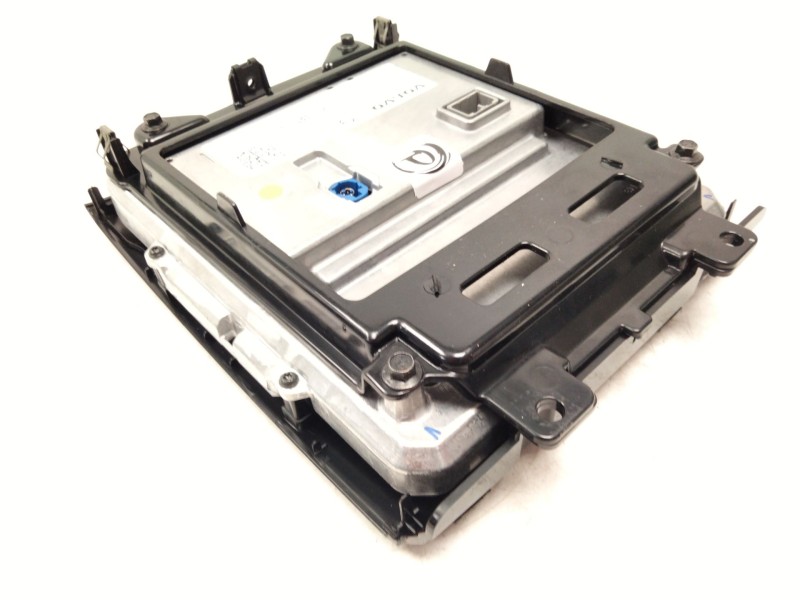 Recambio de pantalla multifuncion para volvo xc60 ii (246) b4 mild-hybrid referencia OEM IAM 32316244  