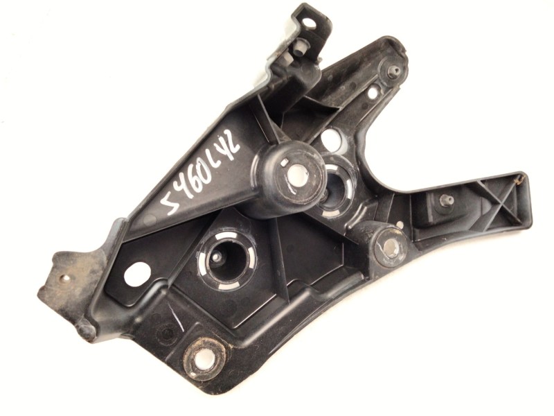 Recambio de soporte paragolpes delantero derecho para volvo xc60 ii (246) b4 mild-hybrid referencia OEM IAM 32288929  