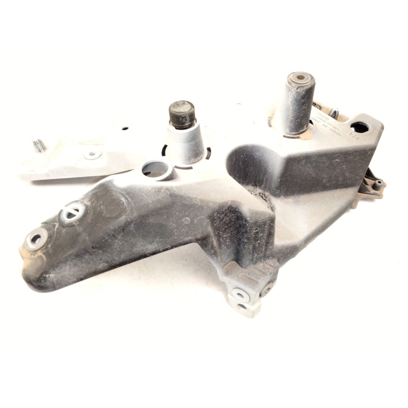Recambio de soporte paragolpes delantero izquierdo para volvo xc60 ii (246) b4 mild-hybrid referencia OEM IAM 32288928  