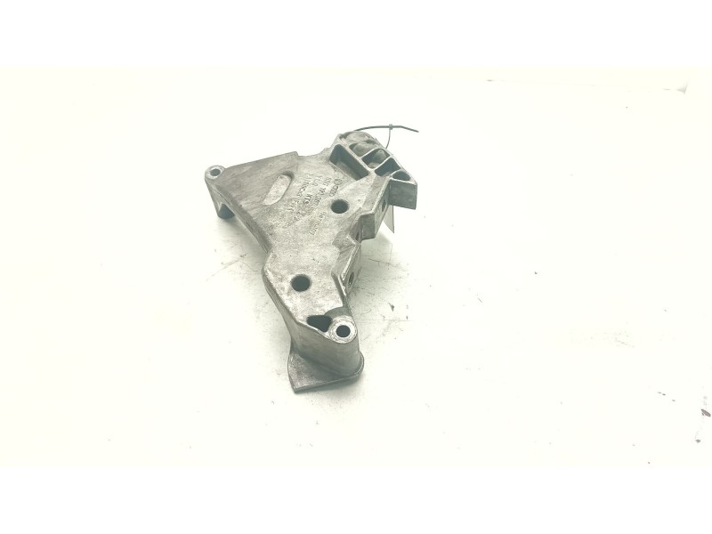 Recambio de soporte motor derecho inferior para volkswagen passat b6 (3c2) 2.0 tdi referencia OEM IAM 03G199207E  