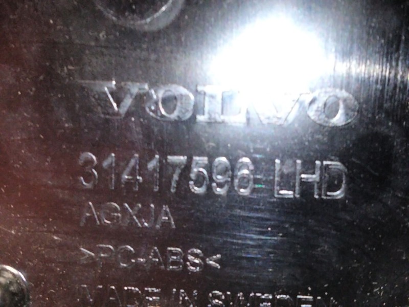 Recambio de guantera para volvo xc60 ii (246) b4 mild-hybrid referencia OEM IAM   