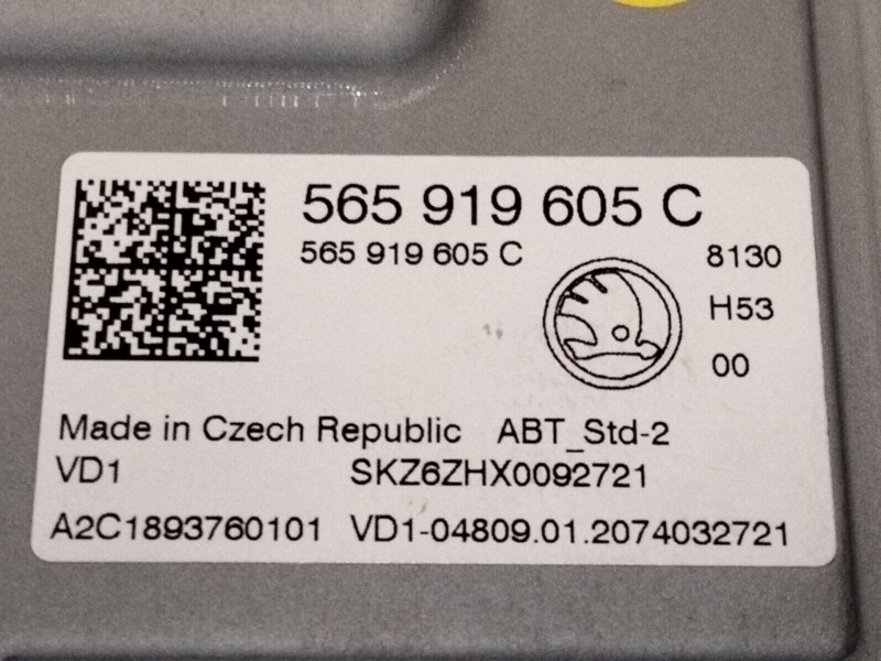 Recambio de pantalla multifuncion para skoda karoq (nu7, nd7) 1.5 tsi referencia OEM IAM 565919605C  