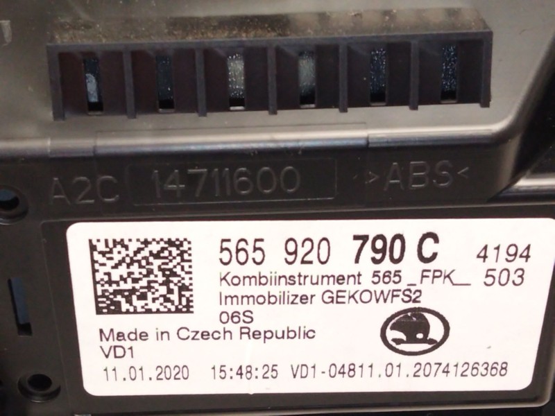 Recambio de cuadro instrumentos para skoda karoq (nu7, nd7) 1.5 tsi referencia OEM IAM 565920790C  