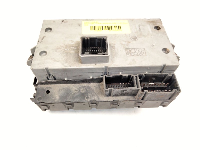 Recambio de caja fusibles para iveco daily caja cerrada (2006 =>) 2.3 diesel referencia OEM IAM   