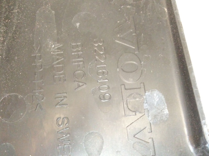 Recambio de torpedo para volvo xc60 ii (246) b4 mild-hybrid referencia OEM IAM 32216109  