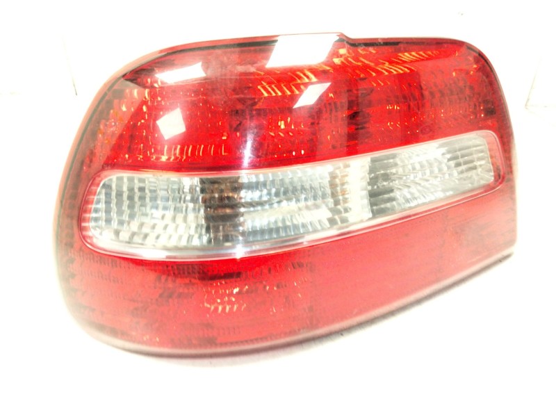 Recambio de piloto trasero izquierdo para volvo s40 i (644) 1.9 di referencia OEM IAM 30887329  