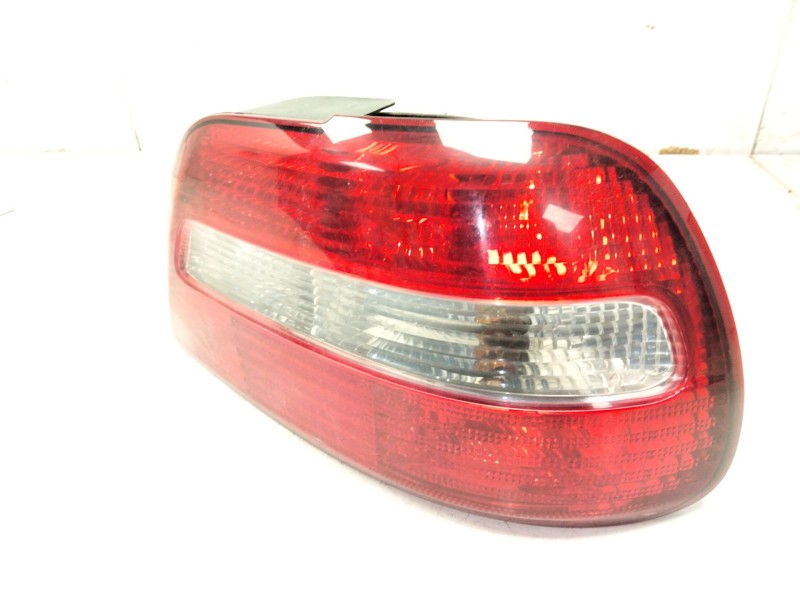 Recambio de piloto trasero derecho para volvo s40 i (644) 1.9 di referencia OEM IAM 30887330  