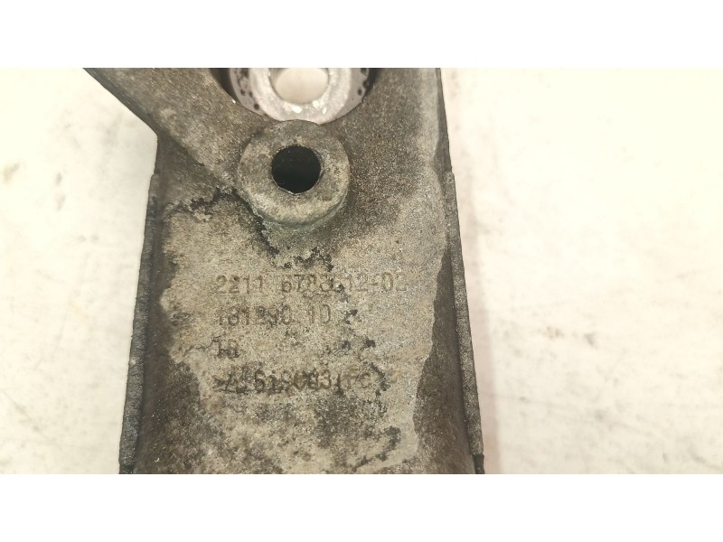 Recambio de soporte motor derecho superior para bmw 1 (f20) 120 d referencia OEM IAM 22116788612-02  