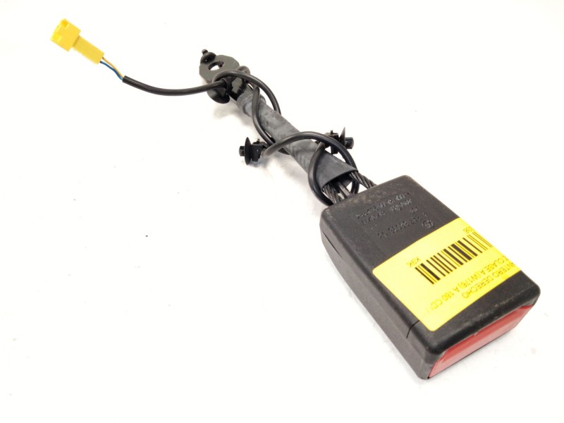 Recambio de enganche delantero derecho para mercedes-benz clase a (w176) a 180 cdi / d (176.012) referencia OEM IAM A2478609503 