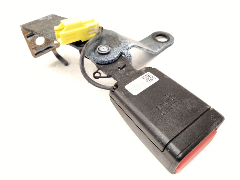 Recambio de enganche cinturon trasero derecho para volvo xc60 ii (246) b4 mild-hybrid referencia OEM IAM 32205740  