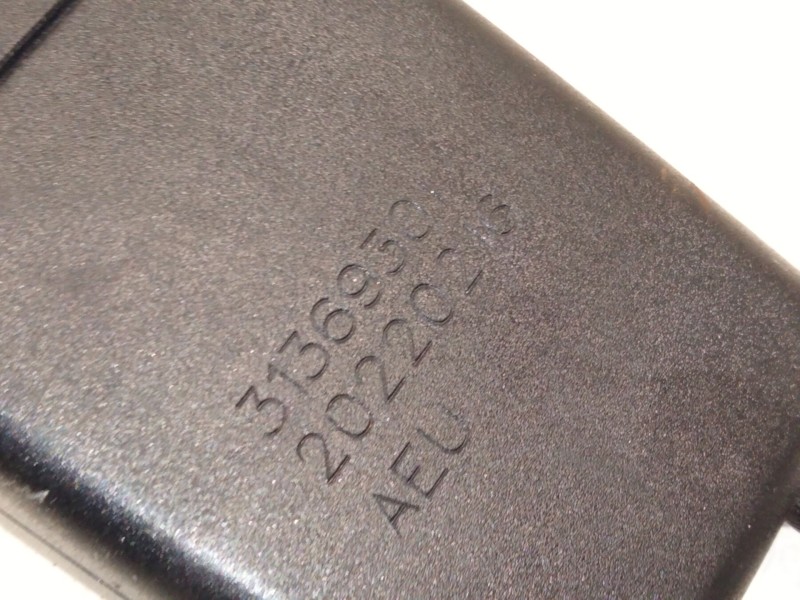 Recambio de enganche delantero izquierdo para volvo xc60 ii (246) b4 mild-hybrid referencia OEM IAM 31369301  