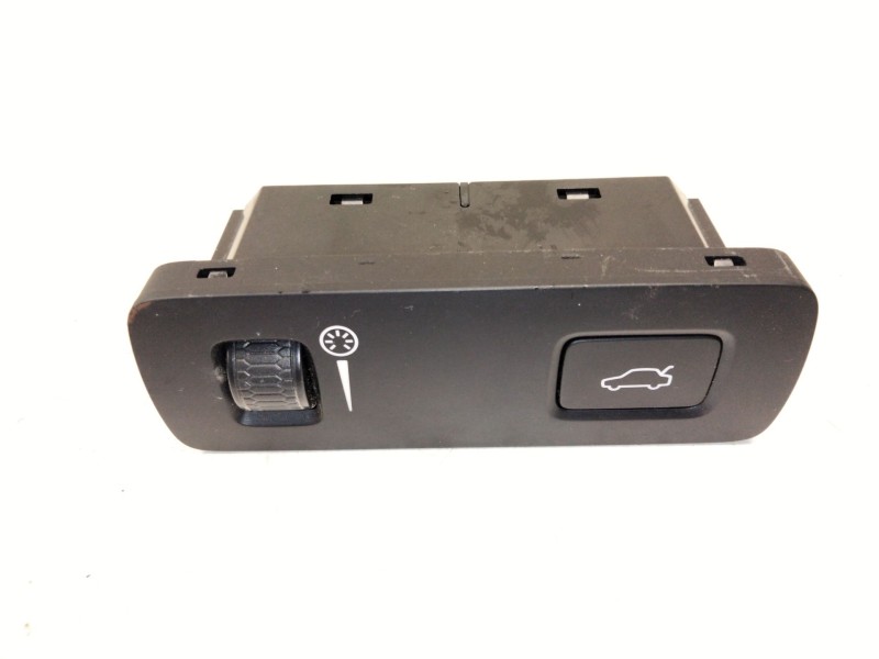 Recambio de pulsador maletero para volvo xc60 ii (246) b4 mild-hybrid referencia OEM IAM P31443873  