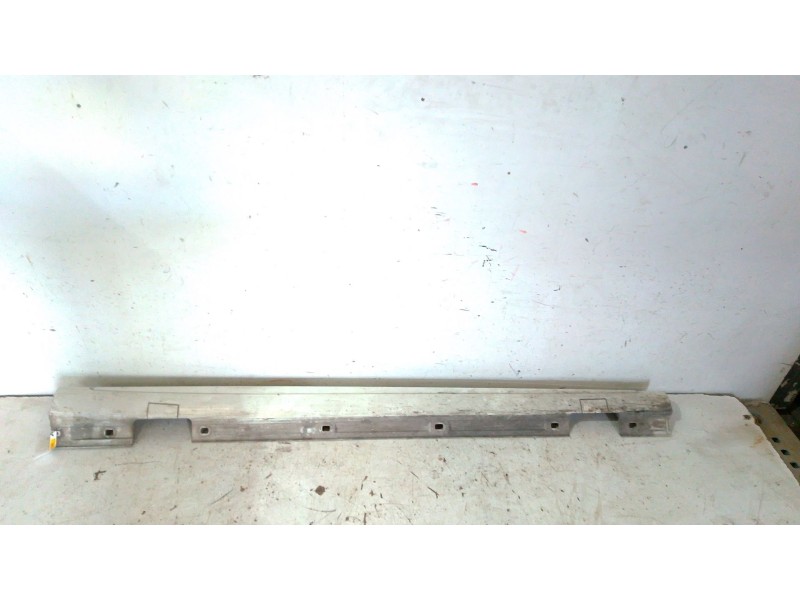 Recambio de talonera derecha para mercedes-benz clase a (w176) a 180 cdi / d (176.012) referencia OEM IAM   