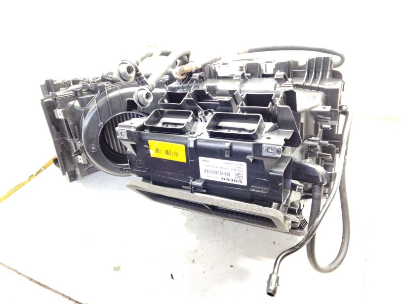 Recambio de calefaccion entera normal para volvo xc60 ii (246) b4 mild-hybrid referencia OEM IAM P32275610  