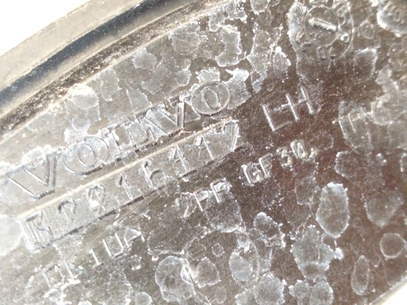 Recambio de moldura delantera izquierda para volvo xc60 ii (246) b4 mild-hybrid referencia OEM IAM 32216112  