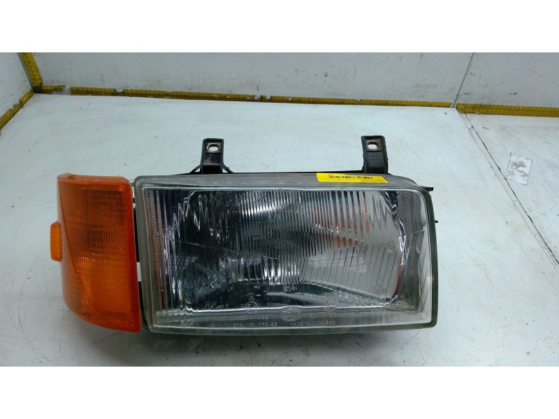 Recambio de faro izquierdo para volkswagen t4 bus (mod. 1991) caravelle referencia OEM IAM   
