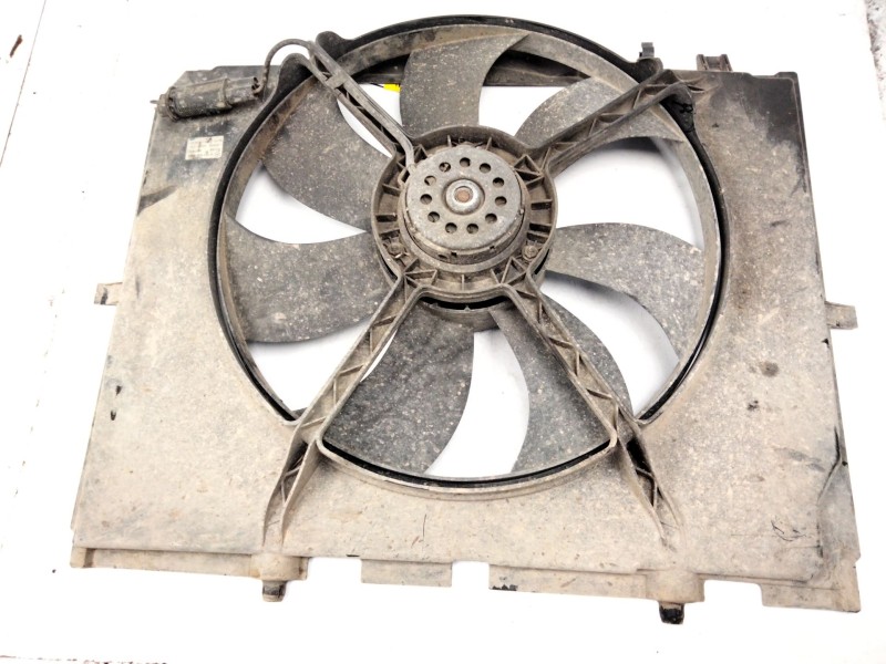 Recambio de electroventilador para mercedes-benz clase e (w210) e 220 cdi (210.006) referencia OEM IAM A0015003093  