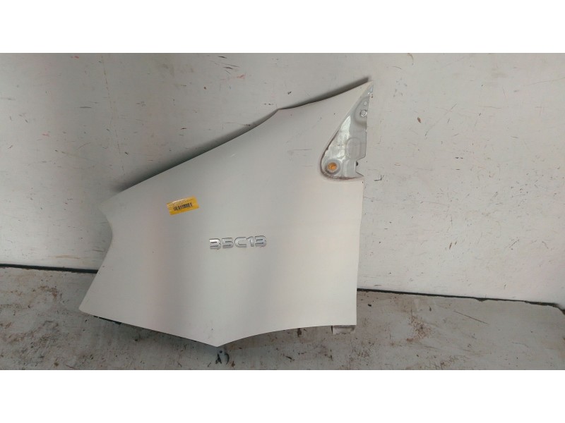 Recambio de aleta delantera izquierda para iveco daily v furgoneta 29s13, 29l13, 35c13, 35s13, 40c13, 40s13 referencia OEM IAM  