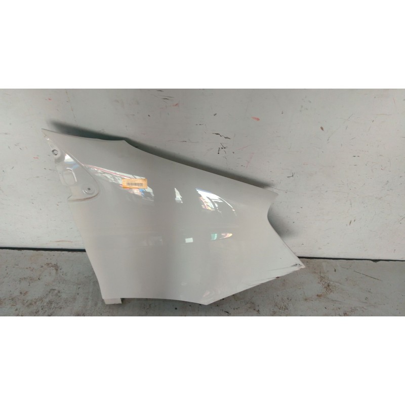 Recambio de aleta delantera derecha para iveco daily v furgoneta 29s13, 29l13, 35c13, 35s13, 40c13, 40s13 referencia OEM IAM   