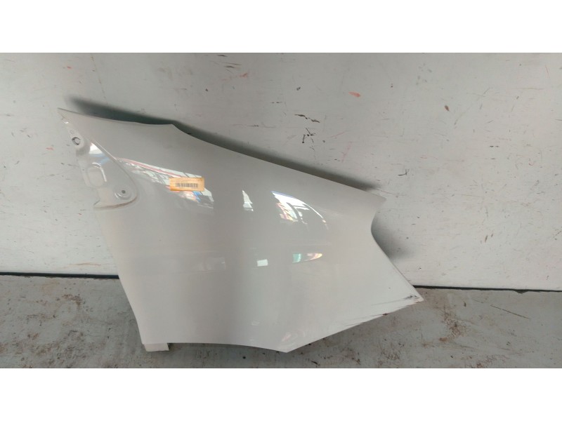 Recambio de aleta delantera derecha para iveco daily v furgoneta 29s13, 29l13, 35c13, 35s13, 40c13, 40s13 referencia OEM IAM   