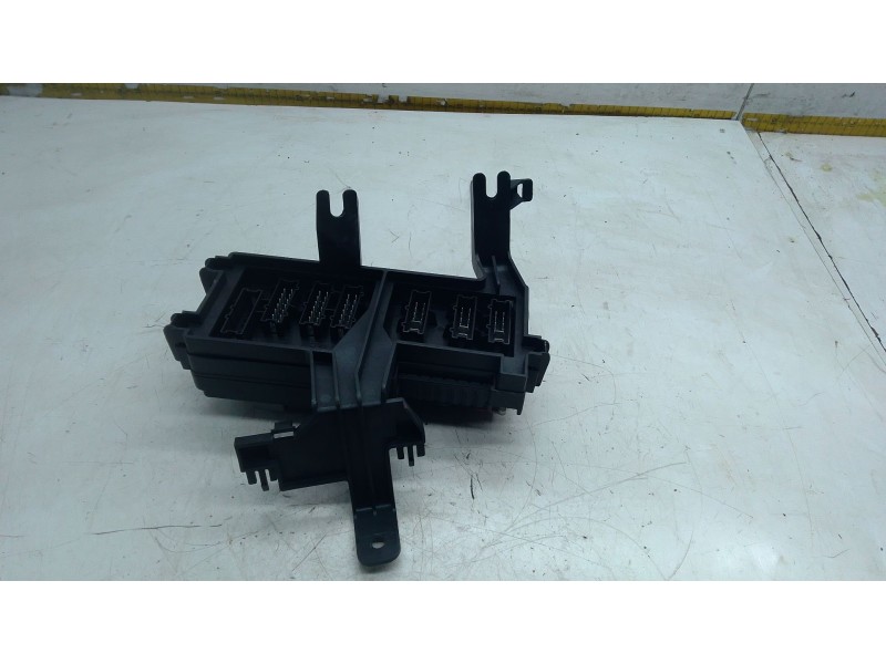 Recambio de caja fusibles para mercedes-benz clase r (w251, v251) r 320 cdi 4-matic (251.022, 251.122) referencia OEM IAM A16454