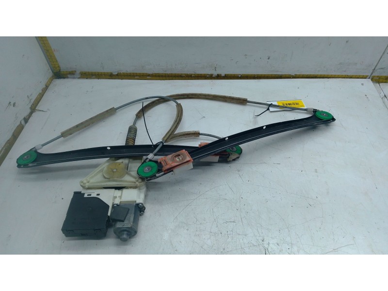 Recambio de elevalunas delantero izquierdo para audi a3 (8p1) 2.0 tdi referencia OEM IAM E006060001B  